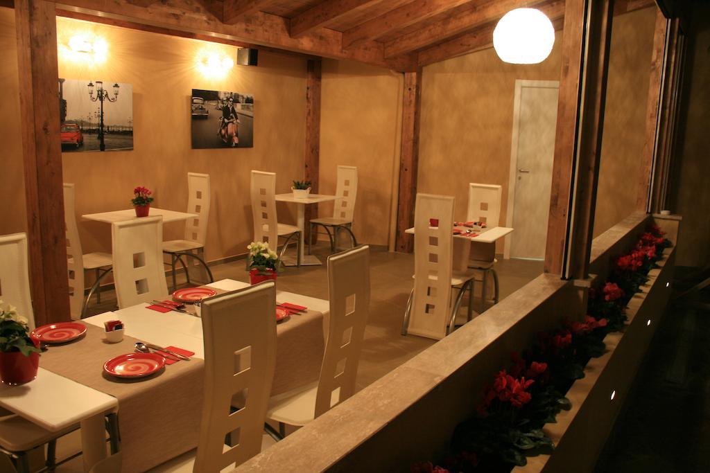 Tango Hotel โรม ภายนอก รูปภาพ