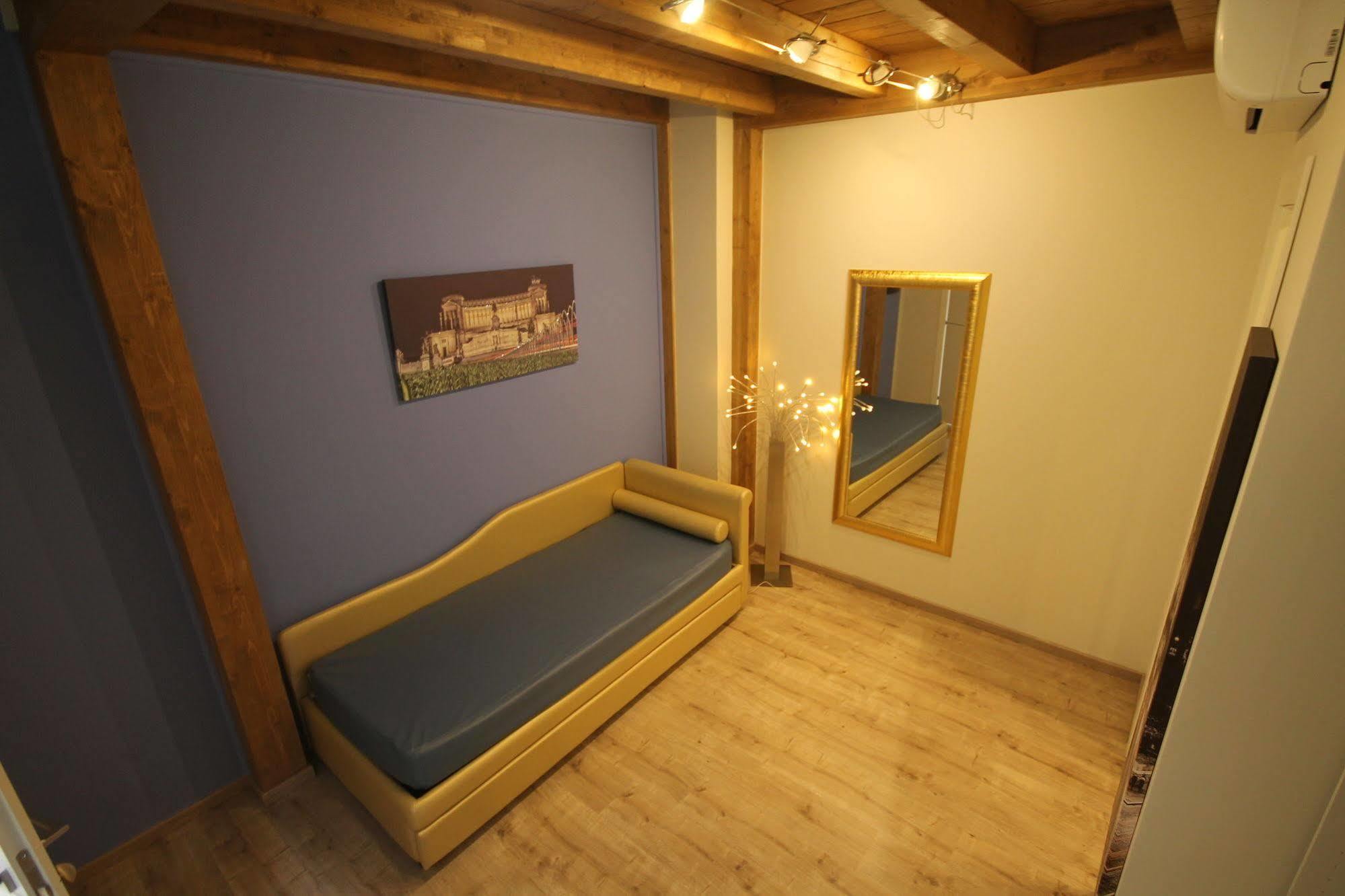 Tango Hotel โรม ภายนอก รูปภาพ