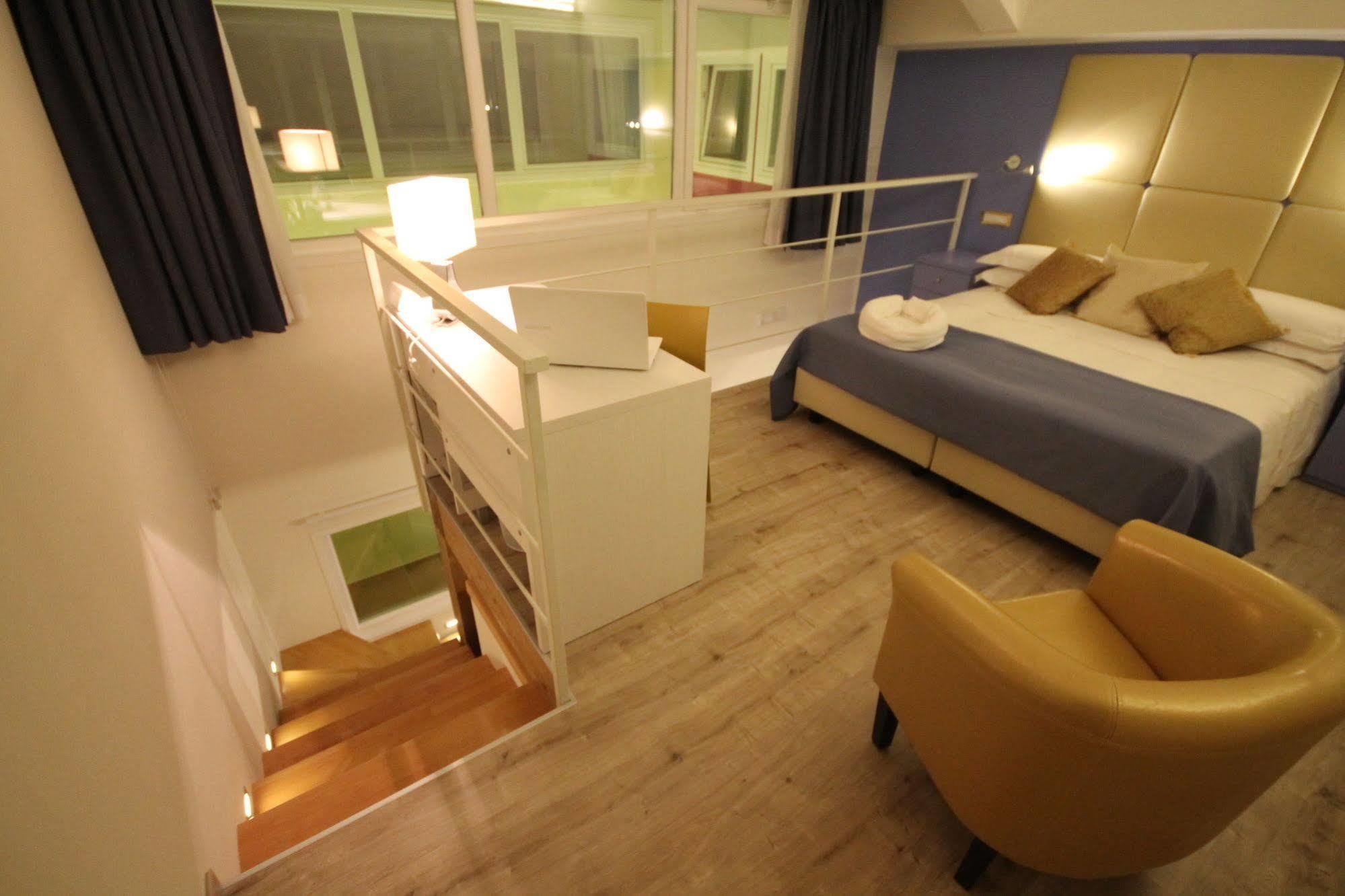 Tango Hotel โรม ภายนอก รูปภาพ